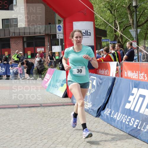 10.05.2026 - 8. Wedeler Halbmarathon Yannick Fuchs http://msf.ph/oto/9735990 10.05.2026 11:59:23 Ziel 30, 598 meine-sportfotos.de