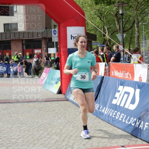 10.05.2026 - 8. Wedeler Halbmarathon Yannick Fuchs http://msf.ph/oto/9735991 10.05.2026 11:59:23 Ziel 30, 598 meine-sportfotos.de