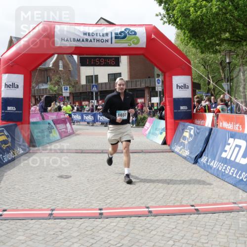 10.05.2026 - 8. Wedeler Halbmarathon Yannick Fuchs http://msf.ph/oto/9736055 10.05.2026 11:59:44 Ziel 24, 1037 meine-sportfotos.de