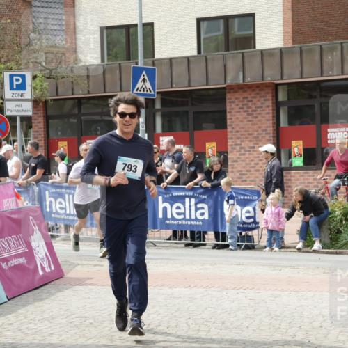 10.05.2026 - 8. Wedeler Halbmarathon Yannick Fuchs http://msf.ph/oto/9736082 10.05.2026 11:59:54 Ziel 111, 793 meine-sportfotos.de