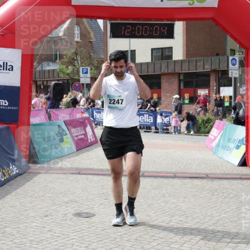 10.05.2026 - 8. Wedeler Halbmarathon Yannick Fuchs http://msf.ph/oto/9736102 10.05.2026 12:00:02 Ziel 103, 111 meine-sportfotos.de