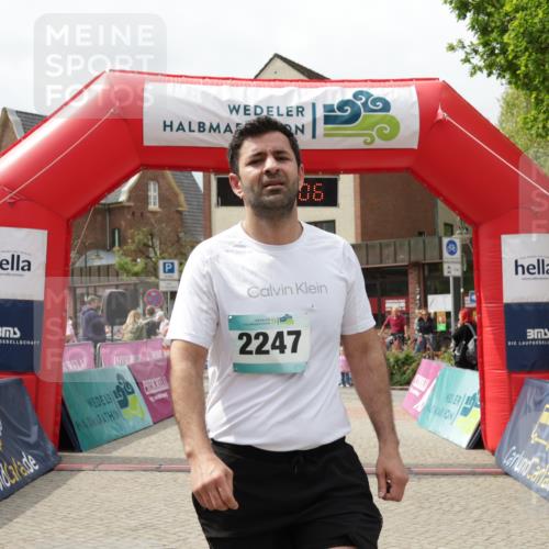10.05.2026 - 8. Wedeler Halbmarathon Yannick Fuchs http://msf.ph/oto/9736107 10.05.2026 12:00:05 Ziel 103, 2021 meine-sportfotos.de