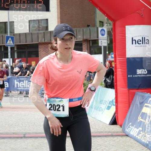 10.05.2026 - 8. Wedeler Halbmarathon Yannick Fuchs http://msf.ph/oto/9736115 10.05.2026 12:00:10 Ziel 557, 2021 meine-sportfotos.de