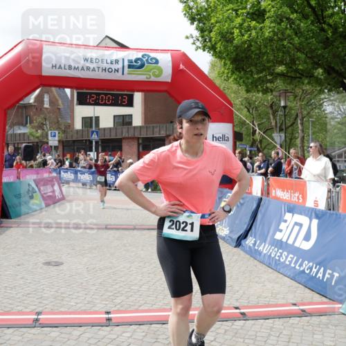 10.05.2026 - 8. Wedeler Halbmarathon Yannick Fuchs http://msf.ph/oto/9736118 10.05.2026 12:00:11 Ziel 557, 2021 meine-sportfotos.de