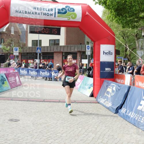 10.05.2026 - 8. Wedeler Halbmarathon Yannick Fuchs http://msf.ph/oto/9736127 10.05.2026 12:00:13 Ziel 557, 2021 meine-sportfotos.de