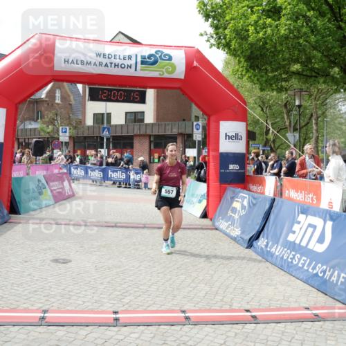 10.05.2026 - 8. Wedeler Halbmarathon Yannick Fuchs http://msf.ph/oto/9736128 10.05.2026 12:00:13 Ziel 557, 2021 meine-sportfotos.de
