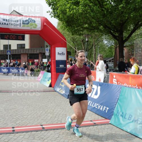 10.05.2026 - 8. Wedeler Halbmarathon Yannick Fuchs http://msf.ph/oto/9736133 10.05.2026 12:00:14 Ziel 557, 2021 meine-sportfotos.de