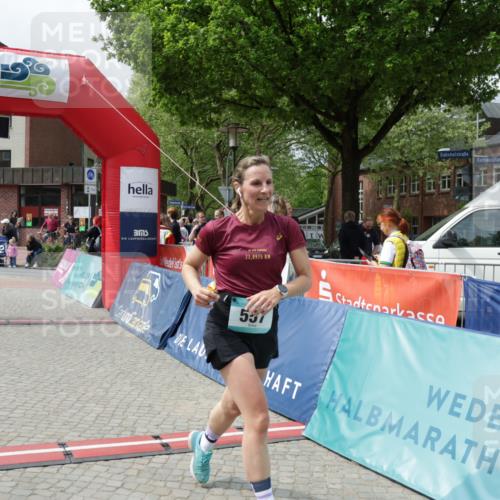 10.05.2026 - 8. Wedeler Halbmarathon Yannick Fuchs http://msf.ph/oto/9736134 10.05.2026 12:00:15 Ziel 557, 820 meine-sportfotos.de