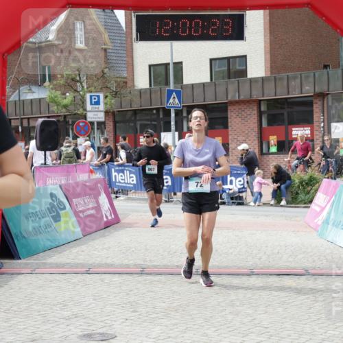 10.05.2026 - 8. Wedeler Halbmarathon Yannick Fuchs http://msf.ph/oto/9736148 10.05.2026 12:00:21 Ziel 72, 820 meine-sportfotos.de