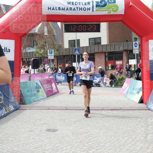 10.05.2026 - 8. Wedeler Halbmarathon Yannick Fuchs http://msf.ph/oto/9736149 10.05.2026 12:00:21 Ziel 72, 820 meine-sportfotos.de