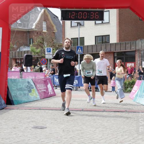 10.05.2026 - 8. Wedeler Halbmarathon Yannick Fuchs http://msf.ph/oto/9736187 10.05.2026 12:00:34 Ziel 281, 299, 395, 469, 610, 821, 899 meine-sportfotos.de