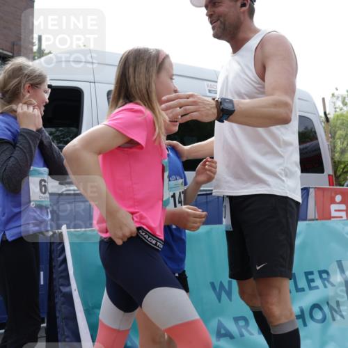 10.05.2026 - 8. Wedeler Halbmarathon Yannick Fuchs http://msf.ph/oto/9736190 10.05.2026 12:00:35 Ziel 281, 299, 395, 469, 821, 899 meine-sportfotos.de