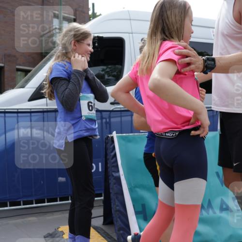10.05.2026 - 8. Wedeler Halbmarathon Yannick Fuchs http://msf.ph/oto/9736192 10.05.2026 12:00:35 Ziel 281, 299, 395, 469, 821, 899 meine-sportfotos.de