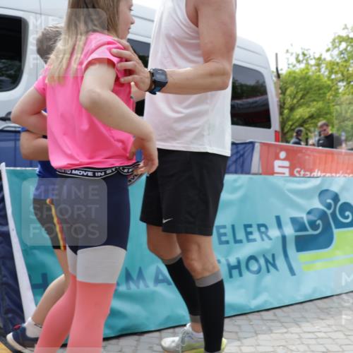 10.05.2026 - 8. Wedeler Halbmarathon Yannick Fuchs http://msf.ph/oto/9736193 10.05.2026 12:00:36 Ziel 281, 299, 395, 469, 899 meine-sportfotos.de