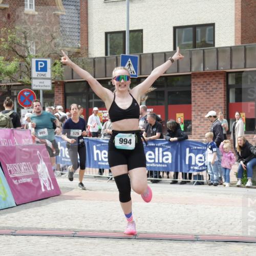 10.05.2026 - 8. Wedeler Halbmarathon Yannick Fuchs http://msf.ph/oto/9736286 10.05.2026 12:01:02 Ziel 215, 216, 525, 994, 995 meine-sportfotos.de