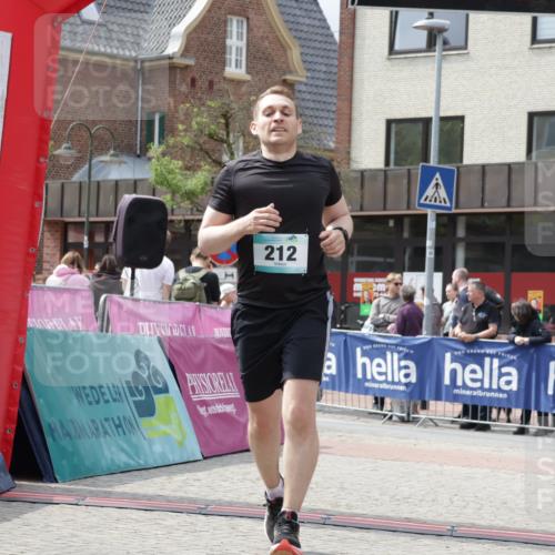 10.05.2026 - 8. Wedeler Halbmarathon Yannick Fuchs http://msf.ph/oto/9736356 10.05.2026 12:01:25 Ziel 6, 212, 219, 717 meine-sportfotos.de