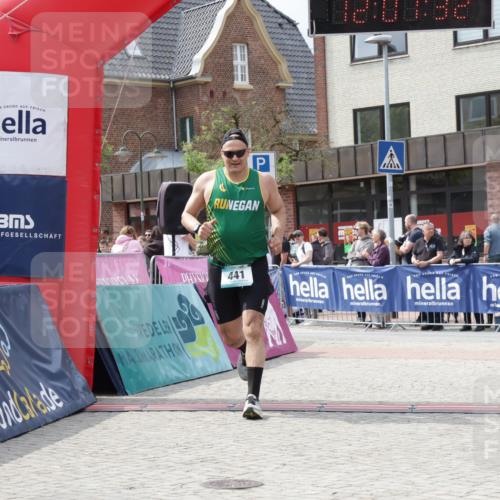 10.05.2026 - 8. Wedeler Halbmarathon Yannick Fuchs http://msf.ph/oto/9736366 10.05.2026 12:01:30 Ziel 212, 441 meine-sportfotos.de