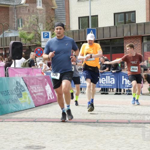 10.05.2026 - 8. Wedeler Halbmarathon Yannick Fuchs http://msf.ph/oto/9736383 10.05.2026 12:01:39 Ziel 462, 535, 2031, 2034 meine-sportfotos.de