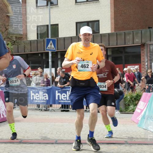 10.05.2026 - 8. Wedeler Halbmarathon Yannick Fuchs http://msf.ph/oto/9736387 10.05.2026 12:01:40 Ziel 462, 535, 643, 2031, 2034 meine-sportfotos.de