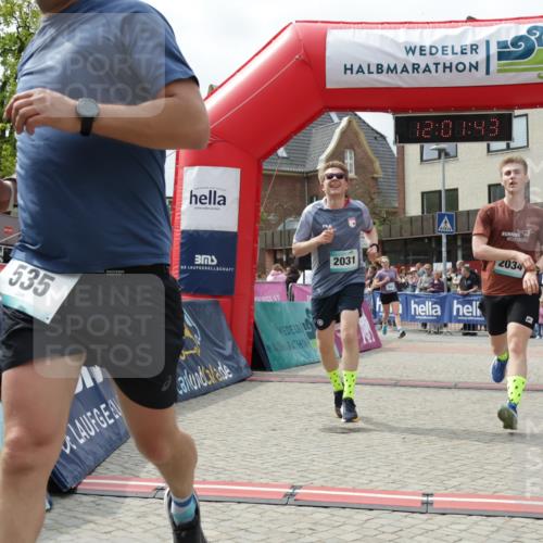 10.05.2026 - 8. Wedeler Halbmarathon Yannick Fuchs http://msf.ph/oto/9736393 10.05.2026 12:01:41 Ziel 462, 535, 643, 2031, 2034 meine-sportfotos.de