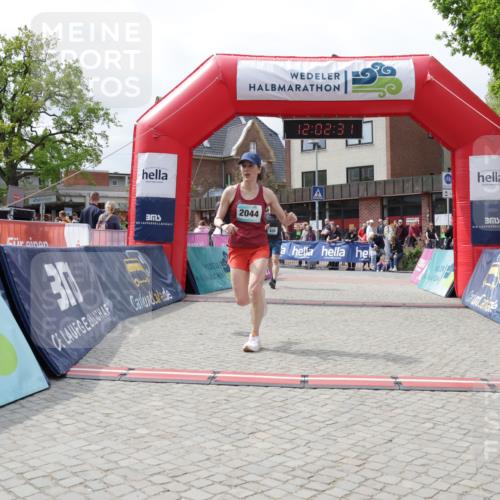 10.05.2026 - 8. Wedeler Halbmarathon Yannick Fuchs http://msf.ph/oto/9736444 10.05.2026 12:02:29 Ziel 435, 2044 meine-sportfotos.de
