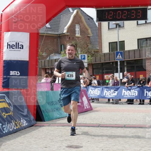 10.05.2026 - 8. Wedeler Halbmarathon Yannick Fuchs http://msf.ph/oto/9736447 10.05.2026 12:02:31 Ziel 435, 2044 meine-sportfotos.de
