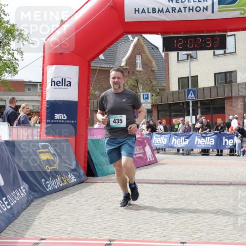 10.05.2026 - 8. Wedeler Halbmarathon Yannick Fuchs http://msf.ph/oto/9736448 10.05.2026 12:02:31 Ziel 435, 2044 meine-sportfotos.de