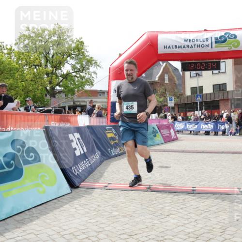 10.05.2026 - 8. Wedeler Halbmarathon Yannick Fuchs http://msf.ph/oto/9736452 10.05.2026 12:02:32 Ziel 435, 2044 meine-sportfotos.de