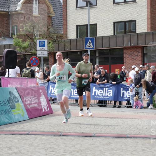 10.05.2026 - 8. Wedeler Halbmarathon Yannick Fuchs http://msf.ph/oto/9736457 10.05.2026 12:02:46 Ziel 813, 986 meine-sportfotos.de