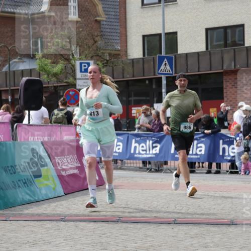 10.05.2026 - 8. Wedeler Halbmarathon Yannick Fuchs http://msf.ph/oto/9736458 10.05.2026 12:02:46 Ziel 813, 986 meine-sportfotos.de