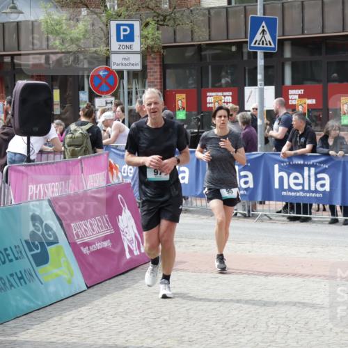 10.05.2026 - 8. Wedeler Halbmarathon Yannick Fuchs http://msf.ph/oto/9736482 10.05.2026 12:03:01 Ziel 95, 97, 819 meine-sportfotos.de