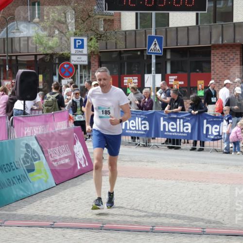 10.05.2026 - 8. Wedeler Halbmarathon Yannick Fuchs http://msf.ph/oto/9736492 10.05.2026 12:03:07 Ziel 95, 97, 185, 229, 531 meine-sportfotos.de