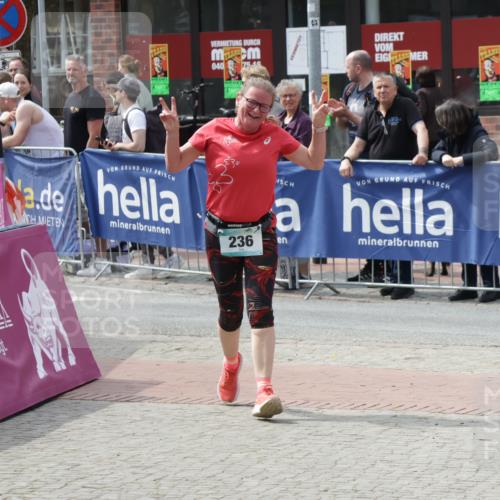 10.05.2026 - 8. Wedeler Halbmarathon Yannick Fuchs http://msf.ph/oto/9736521 10.05.2026 12:03:19 Ziel 236, 490 meine-sportfotos.de