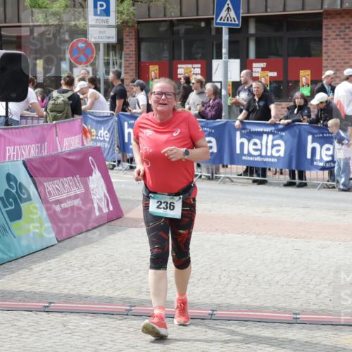 10.05.2026 - 8. Wedeler Halbmarathon Yannick Fuchs http://msf.ph/oto/9736528 10.05.2026 12:03:22 Ziel 236 meine-sportfotos.de