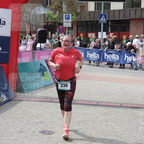 10.05.2026 - 8. Wedeler Halbmarathon Yannick Fuchs http://msf.ph/oto/9736530 10.05.2026 12:03:23 Ziel 236, 419 meine-sportfotos.de