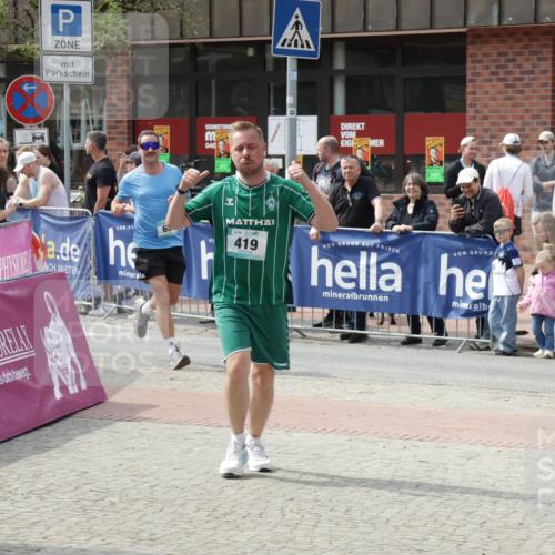 10.05.2026 - 8. Wedeler Halbmarathon Yannick Fuchs http://msf.ph/oto/9736539 10.05.2026 12:03:26 Ziel 236, 419, 636 meine-sportfotos.de