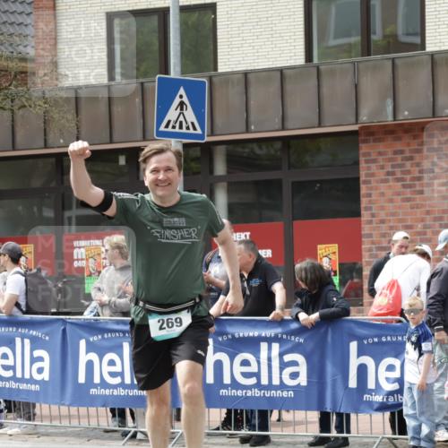 10.05.2026 - 8. Wedeler Halbmarathon Yannick Fuchs http://msf.ph/oto/9736585 10.05.2026 12:03:40 Ziel 269, 659, 764 meine-sportfotos.de