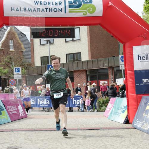 10.05.2026 - 8. Wedeler Halbmarathon Yannick Fuchs http://msf.ph/oto/9736593 10.05.2026 12:03:42 Ziel 269, 764, 2203 meine-sportfotos.de