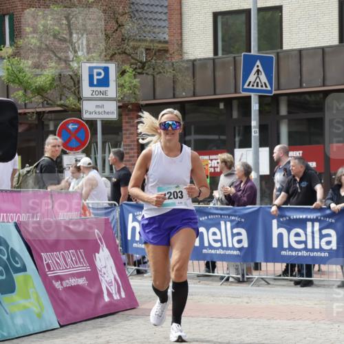 10.05.2026 - 8. Wedeler Halbmarathon Yannick Fuchs http://msf.ph/oto/9736599 10.05.2026 12:03:44 Ziel 269, 772, 2203 meine-sportfotos.de