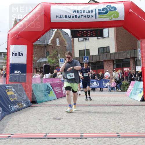 10.05.2026 - 8. Wedeler Halbmarathon Yannick Fuchs http://msf.ph/oto/9736614 10.05.2026 12:03:49 Ziel 468, 579, 772, 2203 meine-sportfotos.de