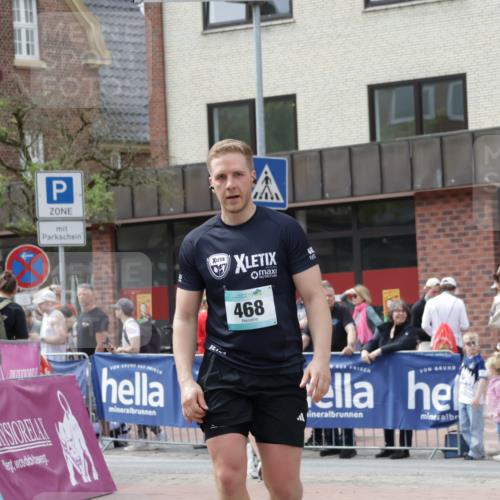 10.05.2026 - 8. Wedeler Halbmarathon Yannick Fuchs http://msf.ph/oto/9736618 10.05.2026 12:03:52 Ziel 387, 468, 579, 772 meine-sportfotos.de