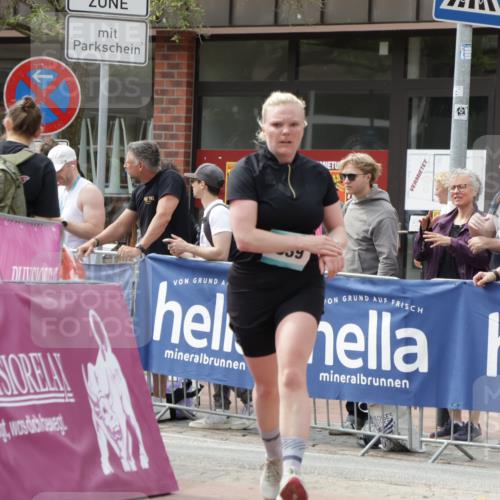 10.05.2026 - 8. Wedeler Halbmarathon Yannick Fuchs http://msf.ph/oto/9736628 10.05.2026 12:04:02 Ziel  meine-sportfotos.de