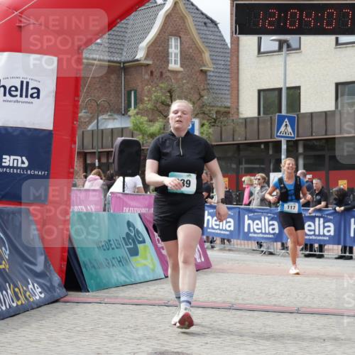 10.05.2026 - 8. Wedeler Halbmarathon Yannick Fuchs http://msf.ph/oto/9736635 10.05.2026 12:04:05 Ziel 117 meine-sportfotos.de