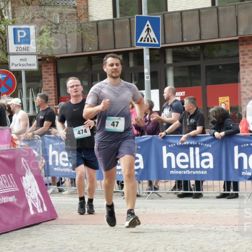 10.05.2026 - 8. Wedeler Halbmarathon Yannick Fuchs http://msf.ph/oto/9736649 10.05.2026 12:04:12 Ziel 47, 117, 474 meine-sportfotos.de