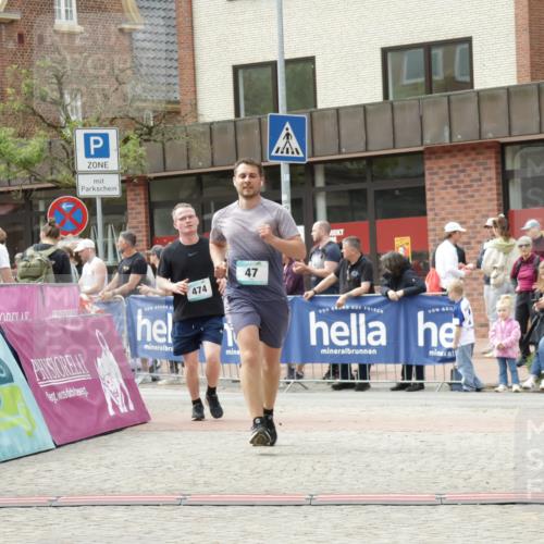 10.05.2026 - 8. Wedeler Halbmarathon Yannick Fuchs http://msf.ph/oto/9736651 10.05.2026 12:04:12 Ziel 47, 117, 474 meine-sportfotos.de