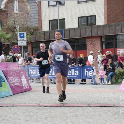 10.05.2026 - 8. Wedeler Halbmarathon Yannick Fuchs http://msf.ph/oto/9736652 10.05.2026 12:04:13 Ziel 47, 117, 474 meine-sportfotos.de
