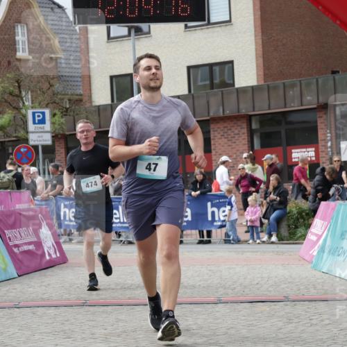 10.05.2026 - 8. Wedeler Halbmarathon Yannick Fuchs http://msf.ph/oto/9736656 10.05.2026 12:04:14 Ziel 47, 474 meine-sportfotos.de