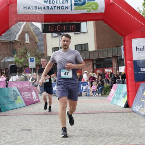 10.05.2026 - 8. Wedeler Halbmarathon Yannick Fuchs http://msf.ph/oto/9736659 10.05.2026 12:04:14 Ziel 47, 474 meine-sportfotos.de