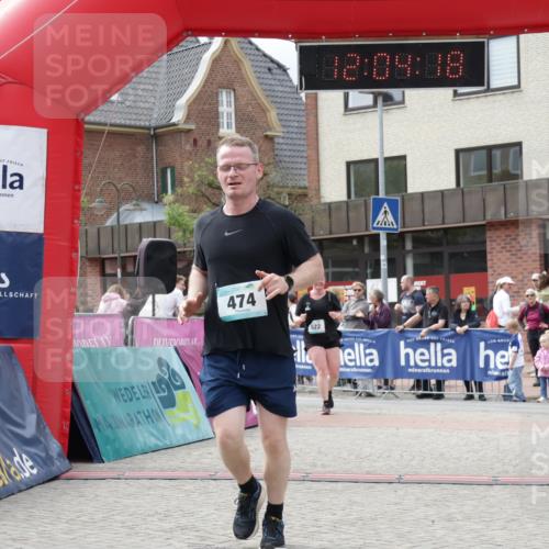 10.05.2026 - 8. Wedeler Halbmarathon Yannick Fuchs http://msf.ph/oto/9736663 10.05.2026 12:04:16 Ziel 47, 474, 522 meine-sportfotos.de