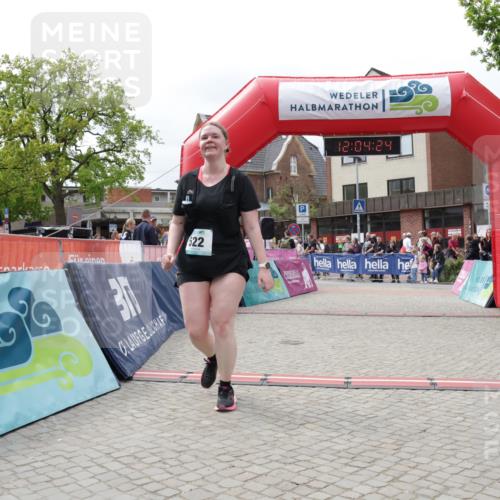 10.05.2026 - 8. Wedeler Halbmarathon Yannick Fuchs http://msf.ph/oto/9736676 10.05.2026 12:04:22 Ziel 522 meine-sportfotos.de